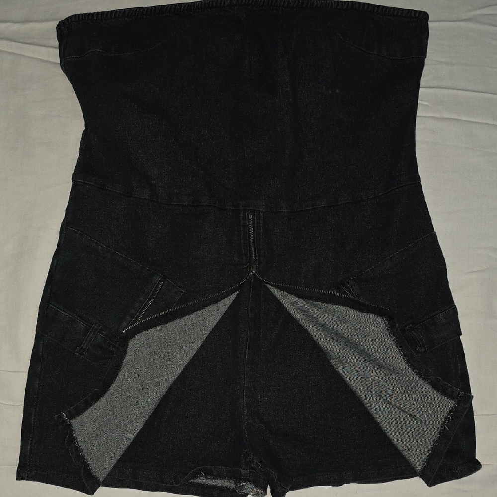 Fashion Nova: Denim Romper - Dark Wask